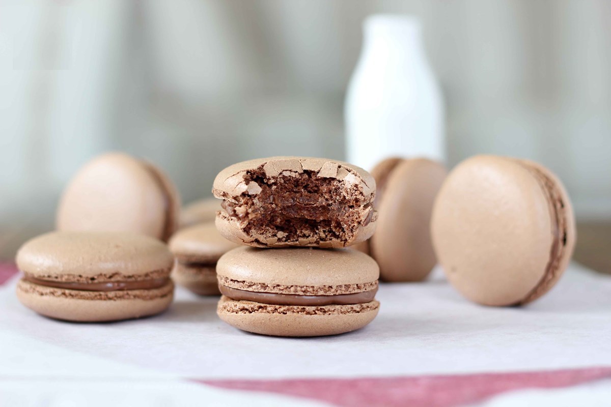 chocolate macarons